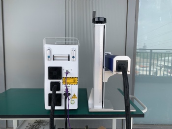 Fiber laser engraving machine